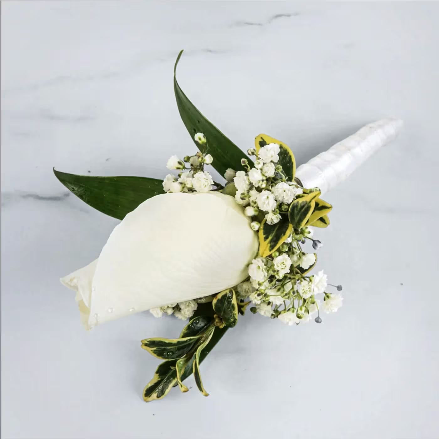 Classic White Rose Boutonnière _Florist Marketplace_Orange County